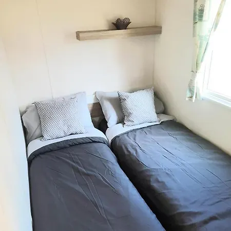 Camping Blue Dolphin Gristhorpe